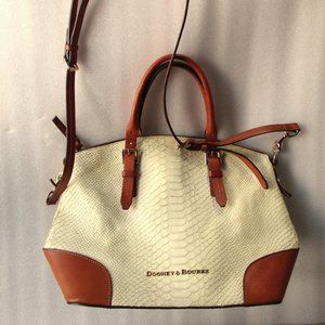 Dooney and Bourke Tote / Shoulder bag